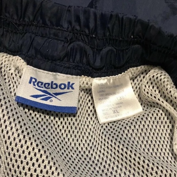 Sz XL VTG NAVY Reebok Swim Trunks  Mesh Lined With Pockets - Picture 4 of 4
